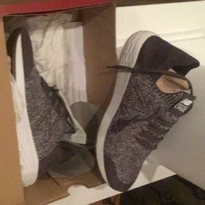 Men’s New Balance Size 10